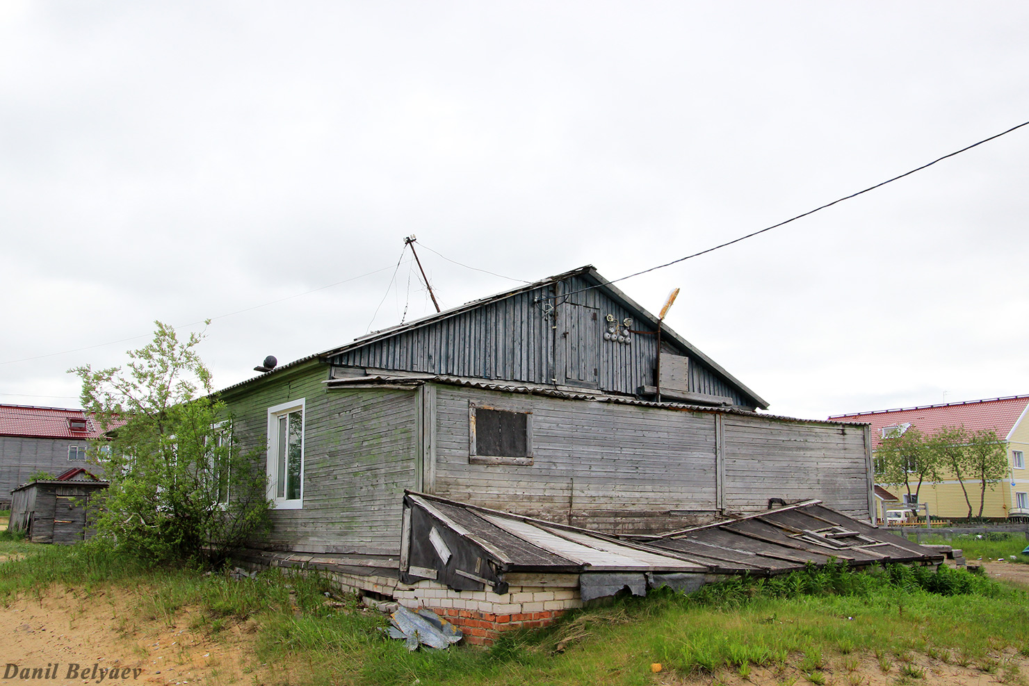 Искателей, Молодёжная улица, 1А