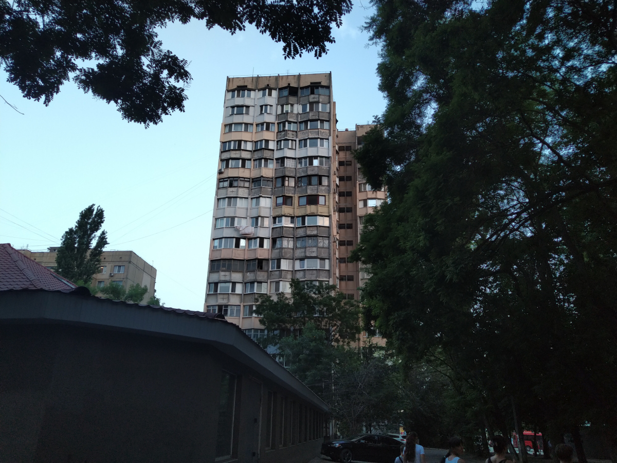 Одесса, Проспект Академіка Глушка, 24