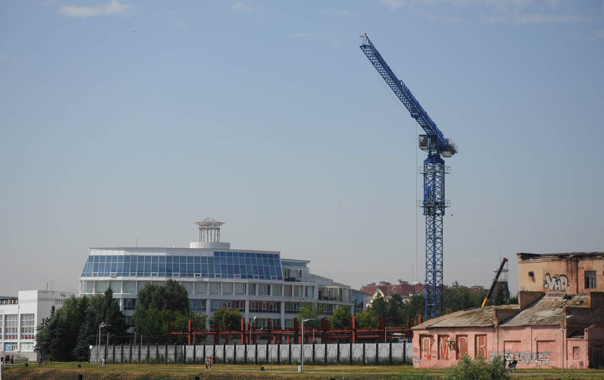 Омск, Улица Победы, 1 стр