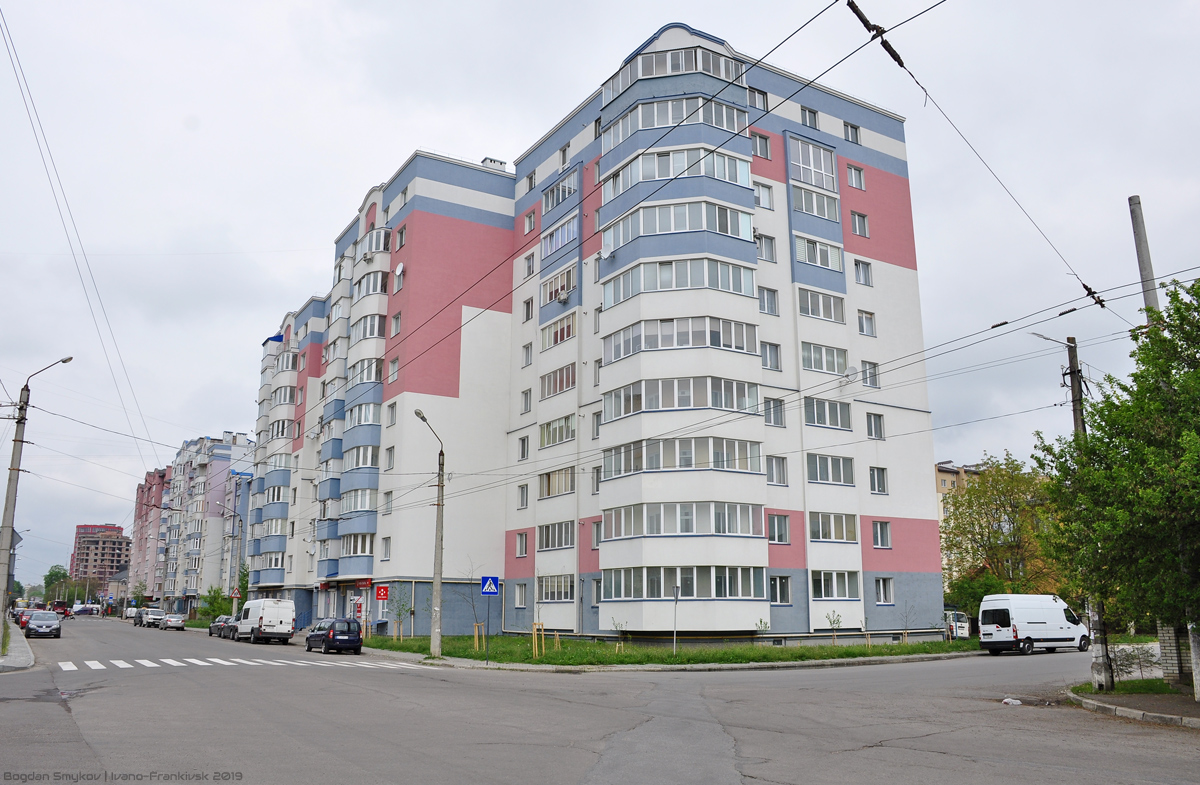 Ивано-Франковск, Улица Василия Симоненко, 45