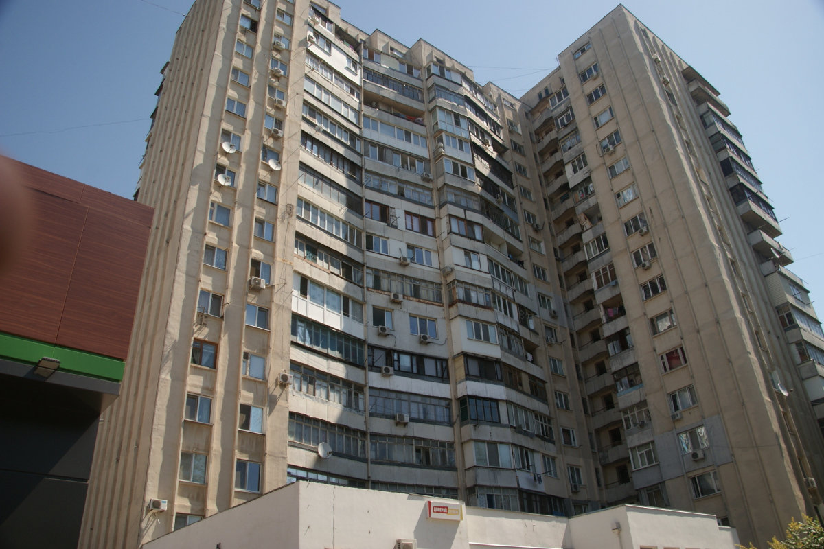 Одесса, Вулиця Академіка Заболотного, 12