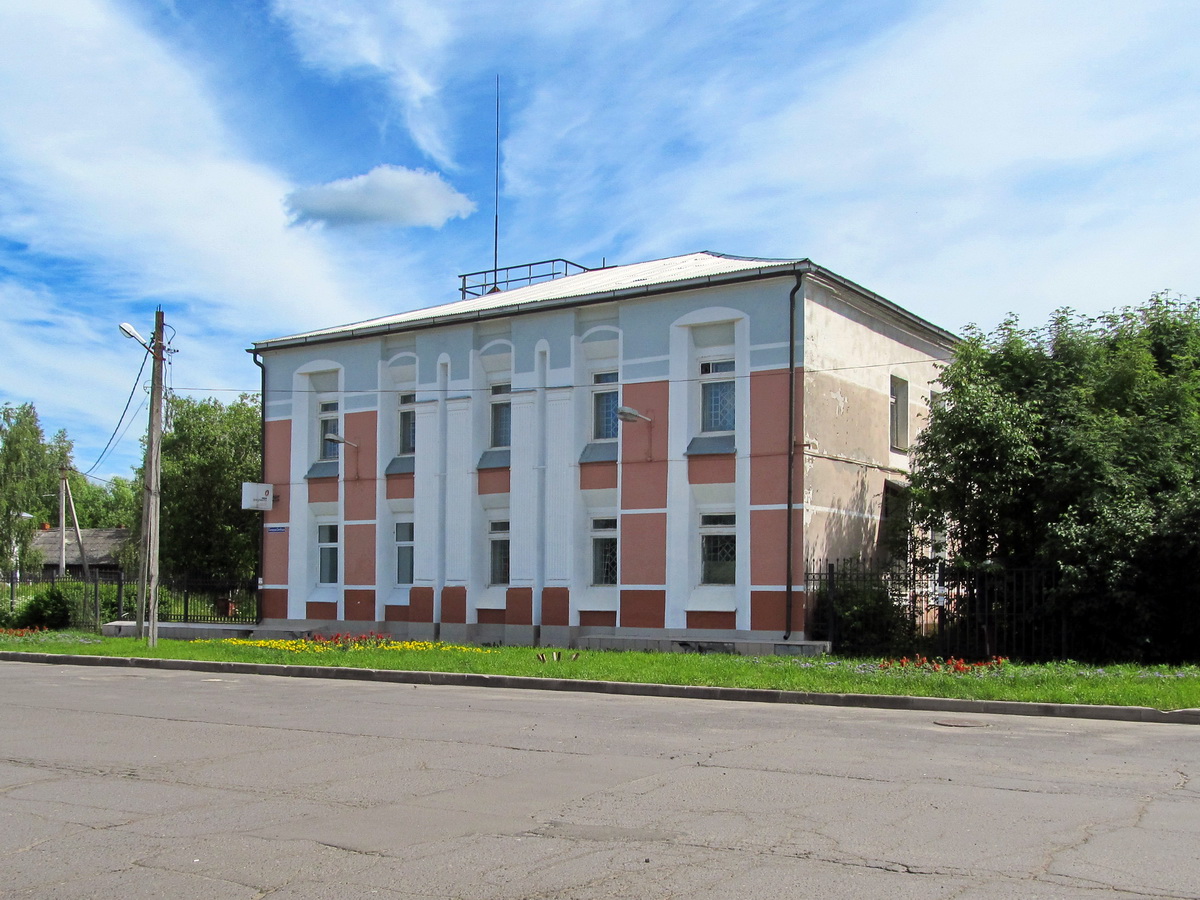 Пошехонье, Площадь Свободы, 5 / Даниловская улица, 2