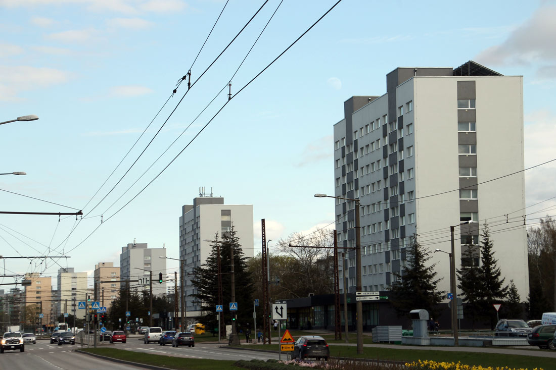 Таллин, Sõpruse puiestee, 251; Sõpruse puiestee, 239; Sõpruse puiestee, 225; Sõpruse puiestee, 213; Sõpruse puiestee, 211; Sõpruse puiestee, 209. Таллин — Жилой район Мустамяэ в Таллине