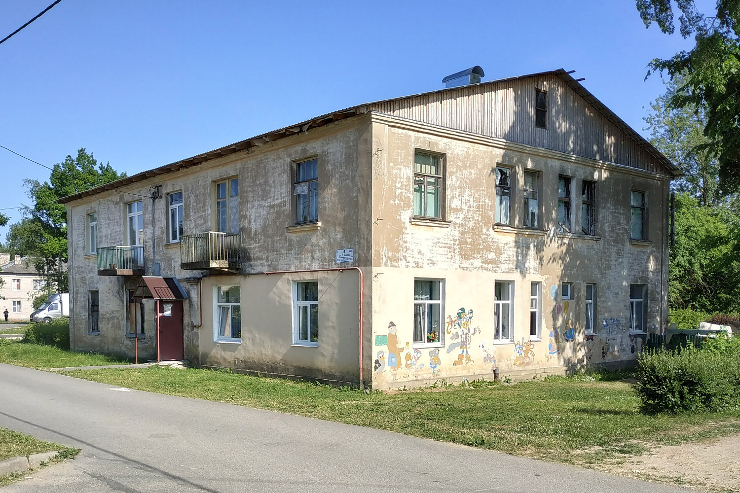 Елизаветино, Улица Леонида Басова, 6
