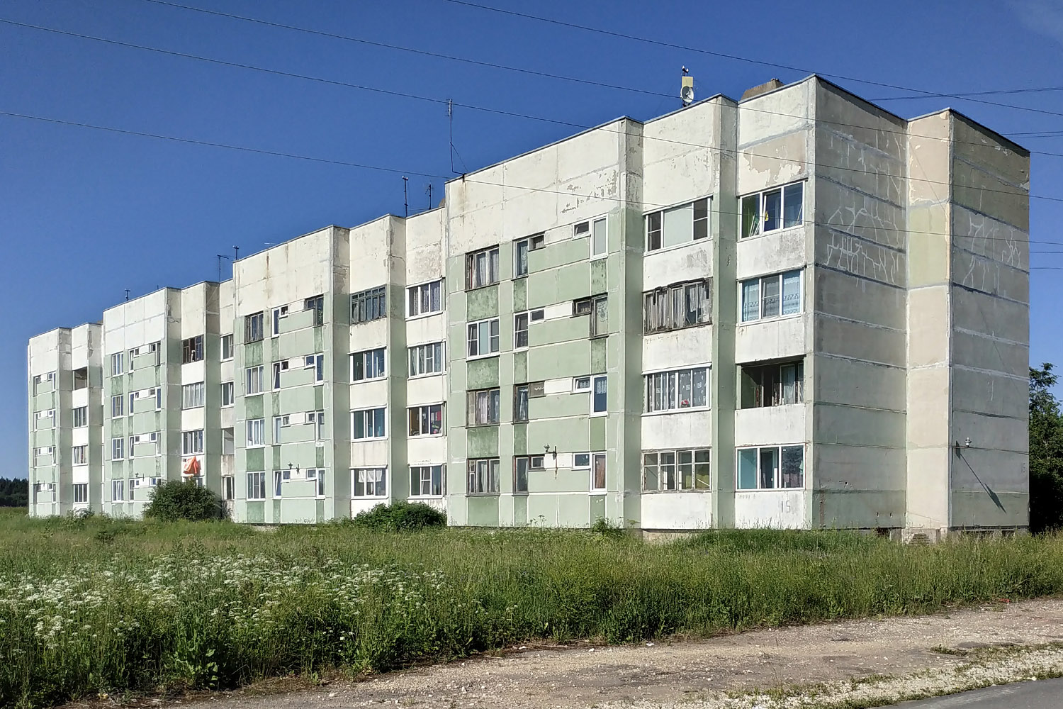 Елизаветино, Площадь Дружбы, 15