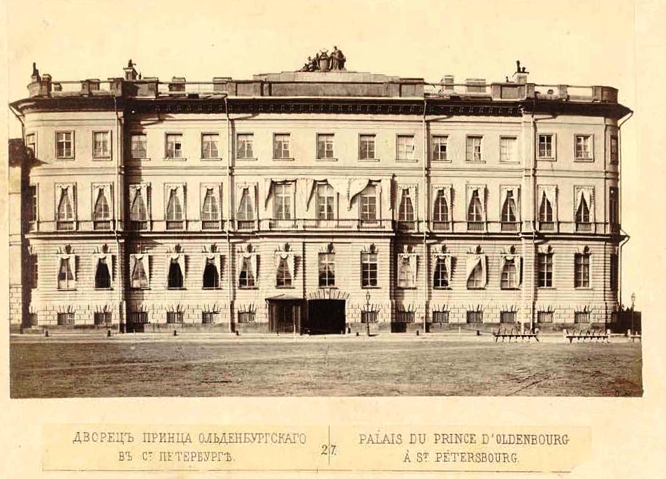 Санкт-Петербург, Дворцовая набережная, 2 / Миллионная улица, 1