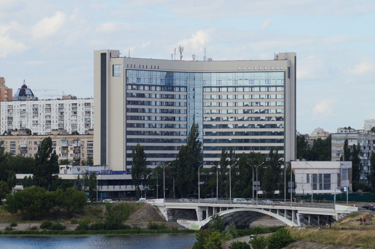 Киев, Улица Энтузиастов, 1