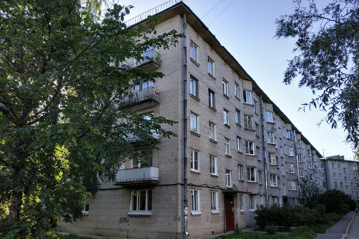 Voiskovitsy, Площадь Манина, 6