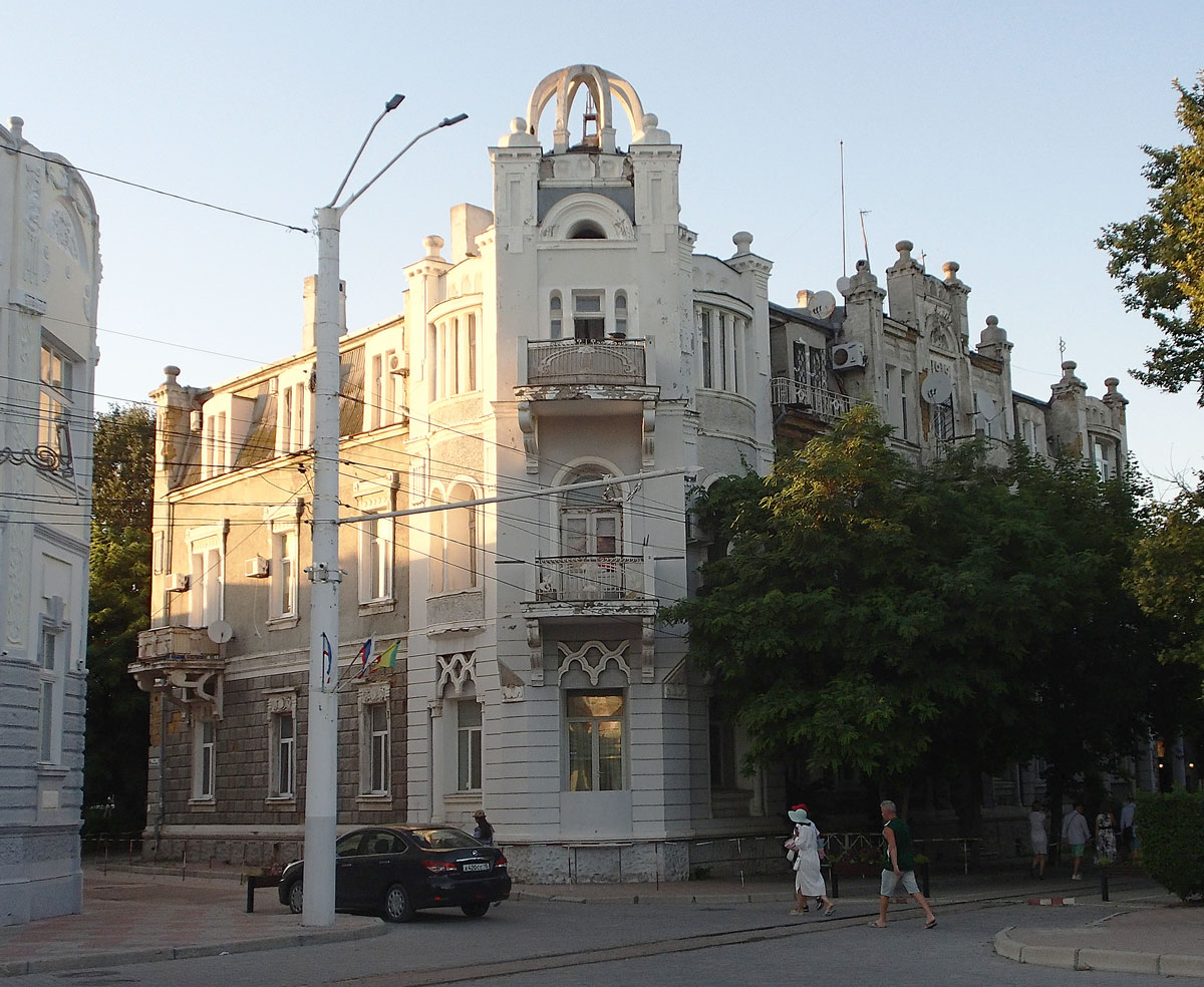 Євпаторія, Переулок Анны Ахматовой, 30/2