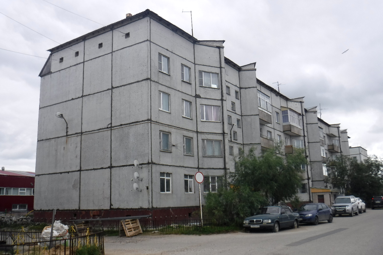Naryan-Mar, Улица Меньшикова, 13