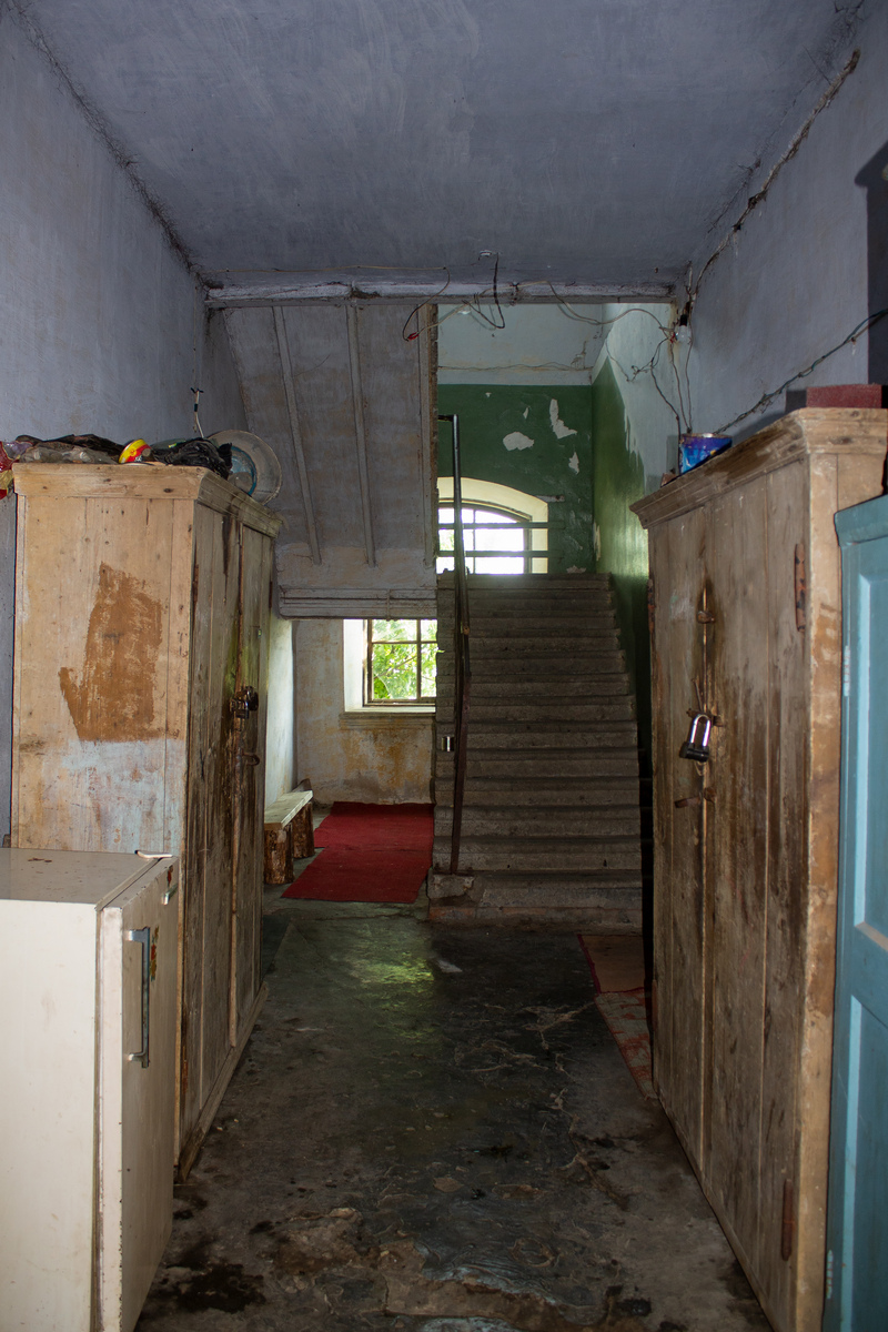 Biser, Железнодорожная улица, 3