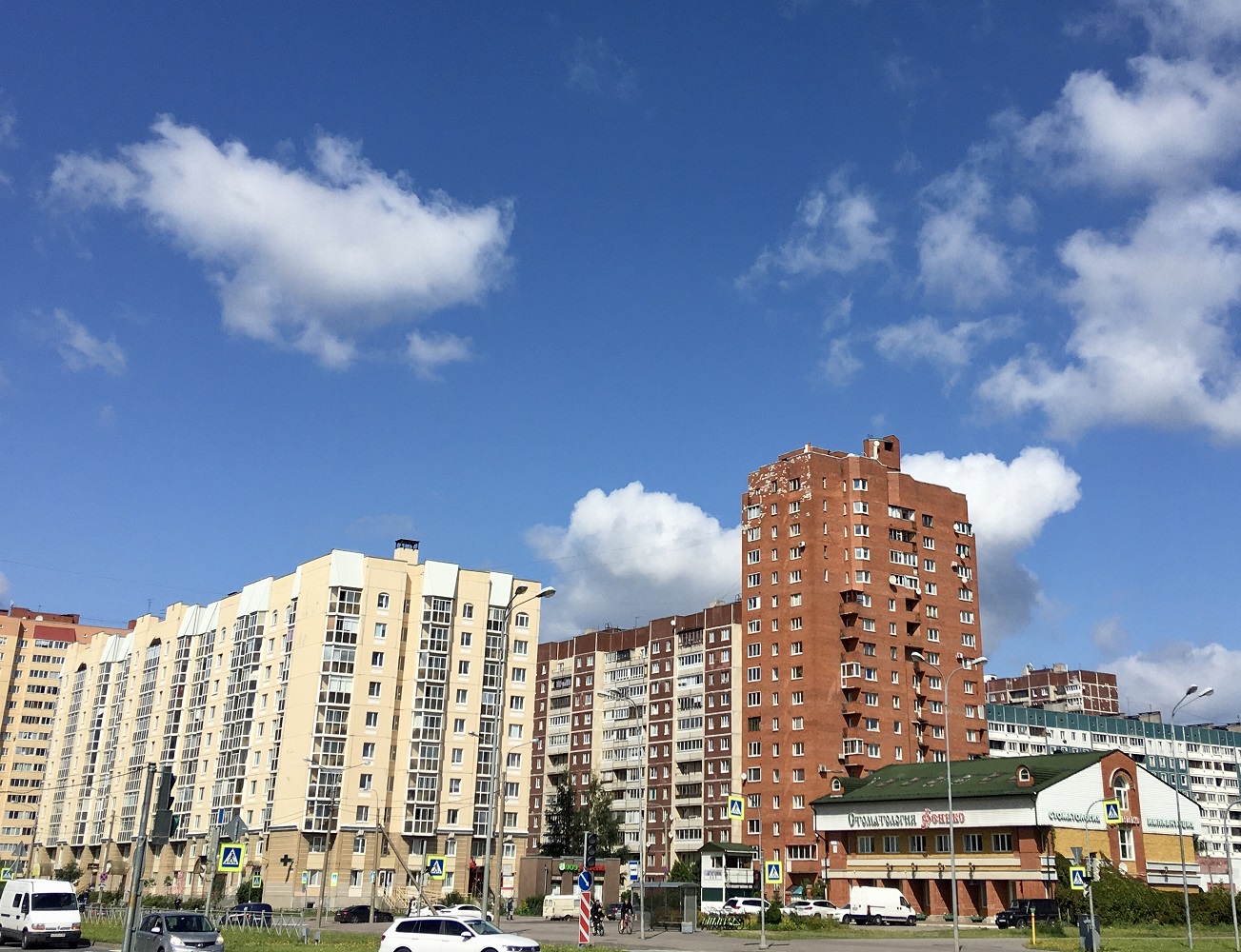 Санкт-Петербург, Проспект Королёва, 39 корп. 1; Мартыновская улица, 2