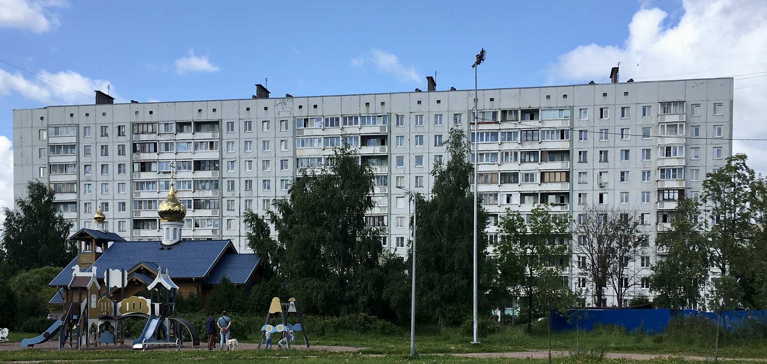 Санкт-Петербург, Планерная улица, 41; Долгоозёрная улица, 2а