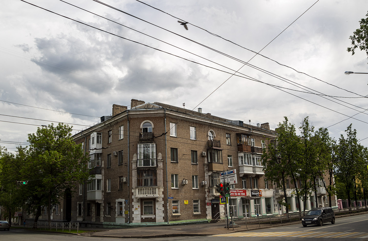 Уфа, Улица Ульяновых, 40 / Улица Калинина, 12