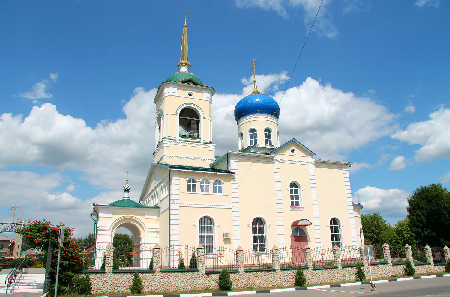 Хохольский район, прочие н.п., с. Хохол, Центральная улица, 15А