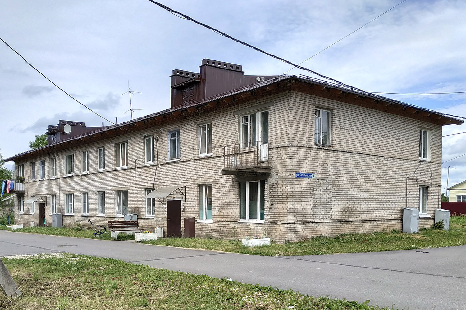 Ломоносовский район, прочие н. п., Глобицы, Октябрьская улица, 4