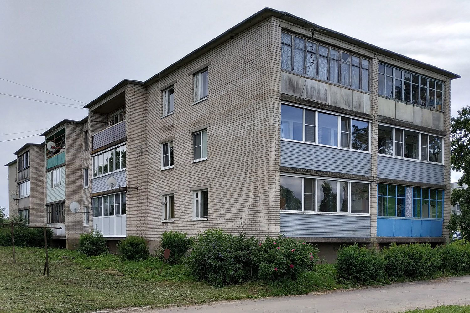 Ломоносовский район, прочие н. п., Глобицы, улица Героев, 5