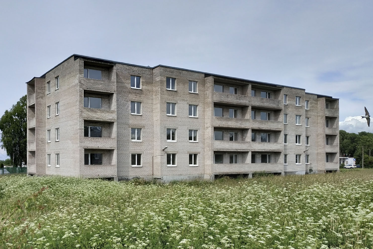 Ломоносовский район, прочие н. п., Глобицы, улица Героев, 1