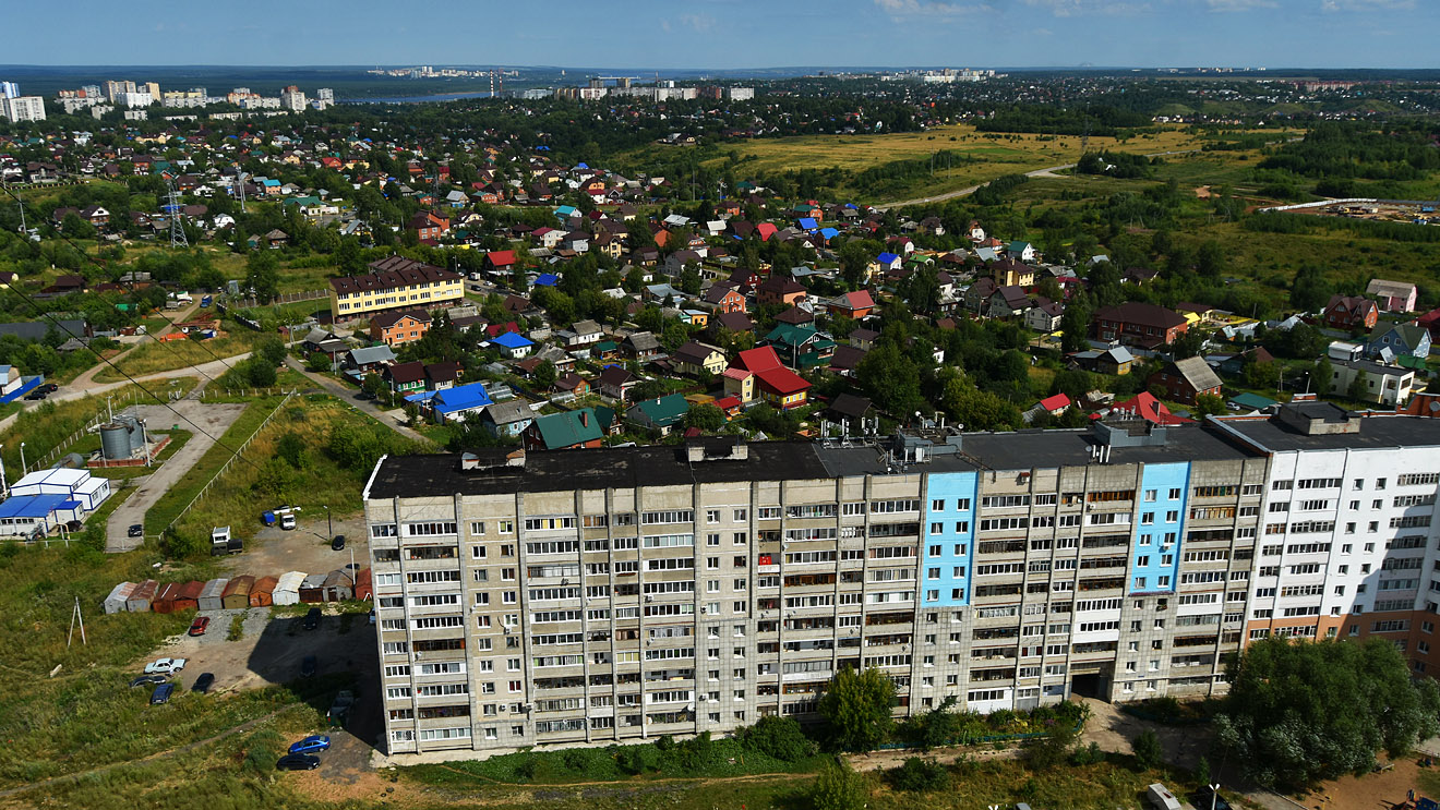 Perm, Лесная улица, 5; Улица Левитана, 9. Perm — Panoramas