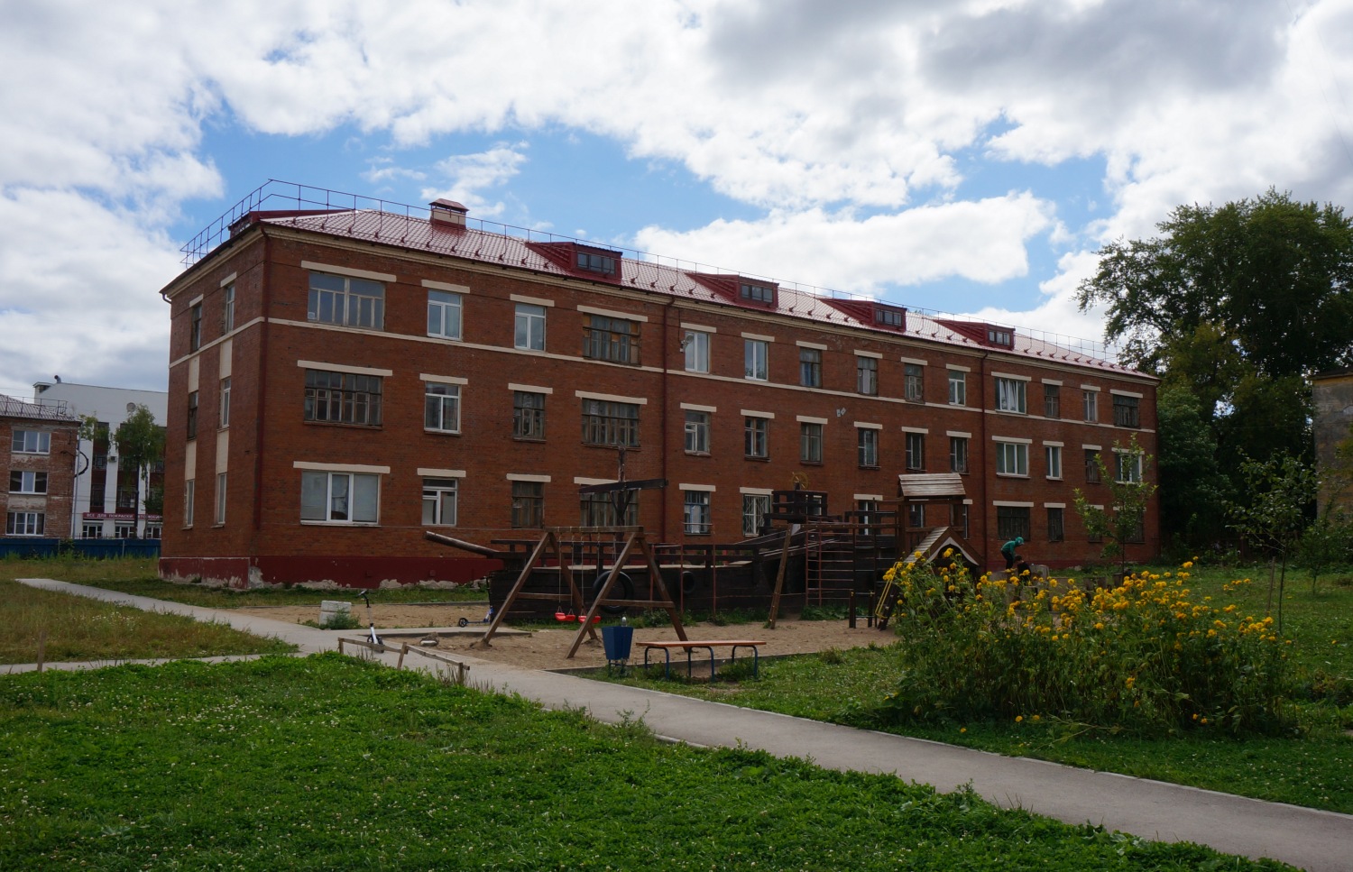 Пермь, Улица Циолковского, 11