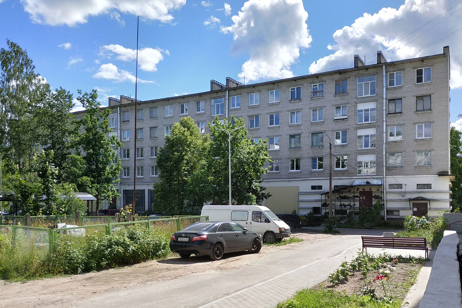 Kuznechnoe, Юбилейная улица, 1