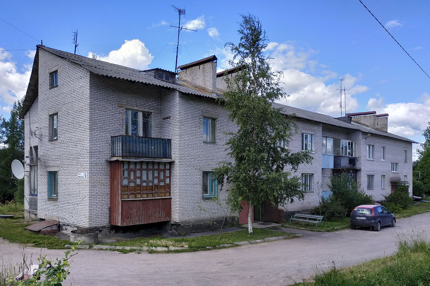 Кузнечное, Привокзальная улица, 5