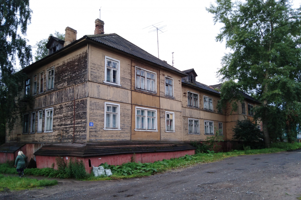 Archangelsk, Улица Калинина, 18