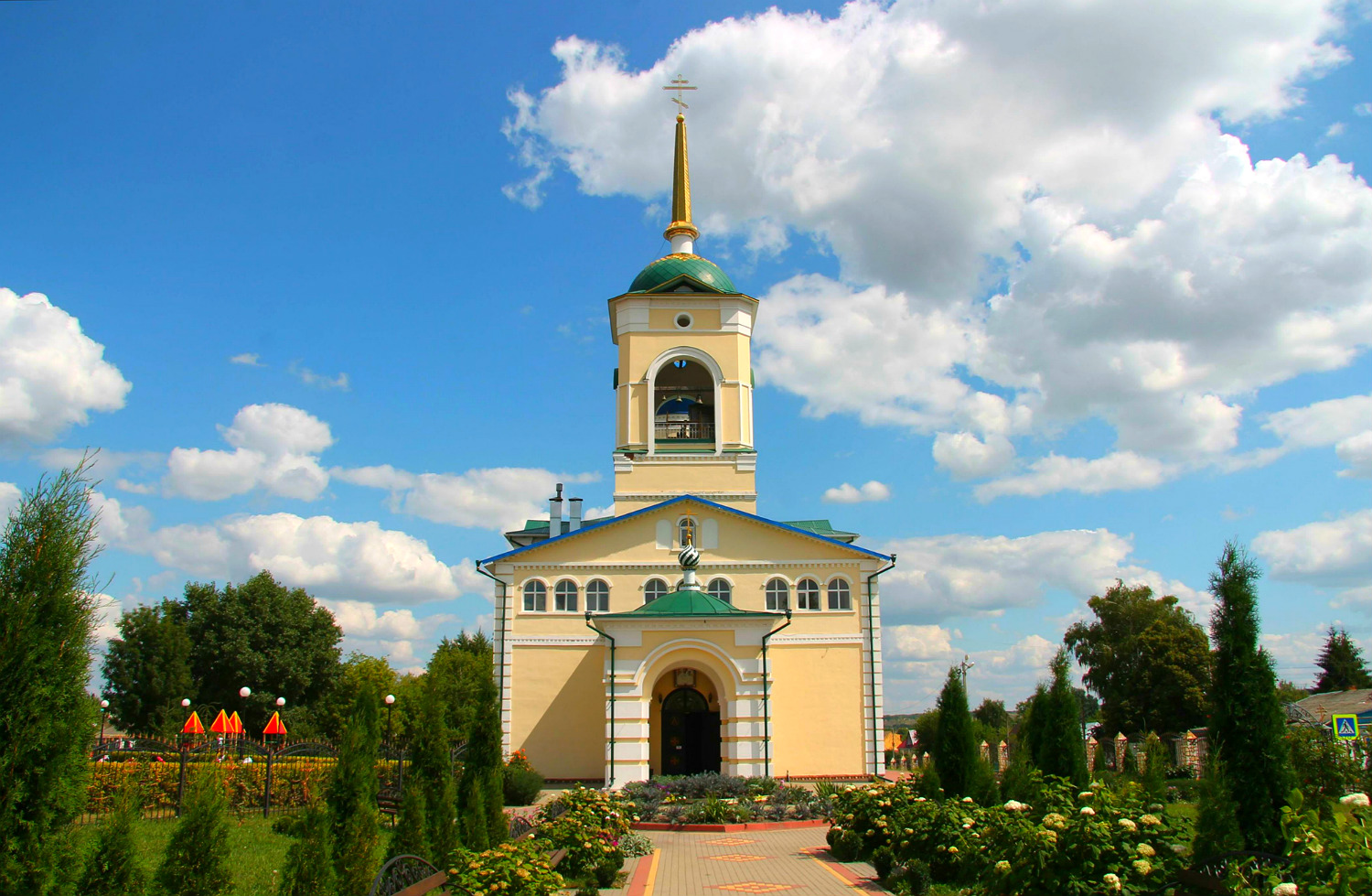 Хохольский район, прочие н.п., с. Хохол, Центральная улица, 15А