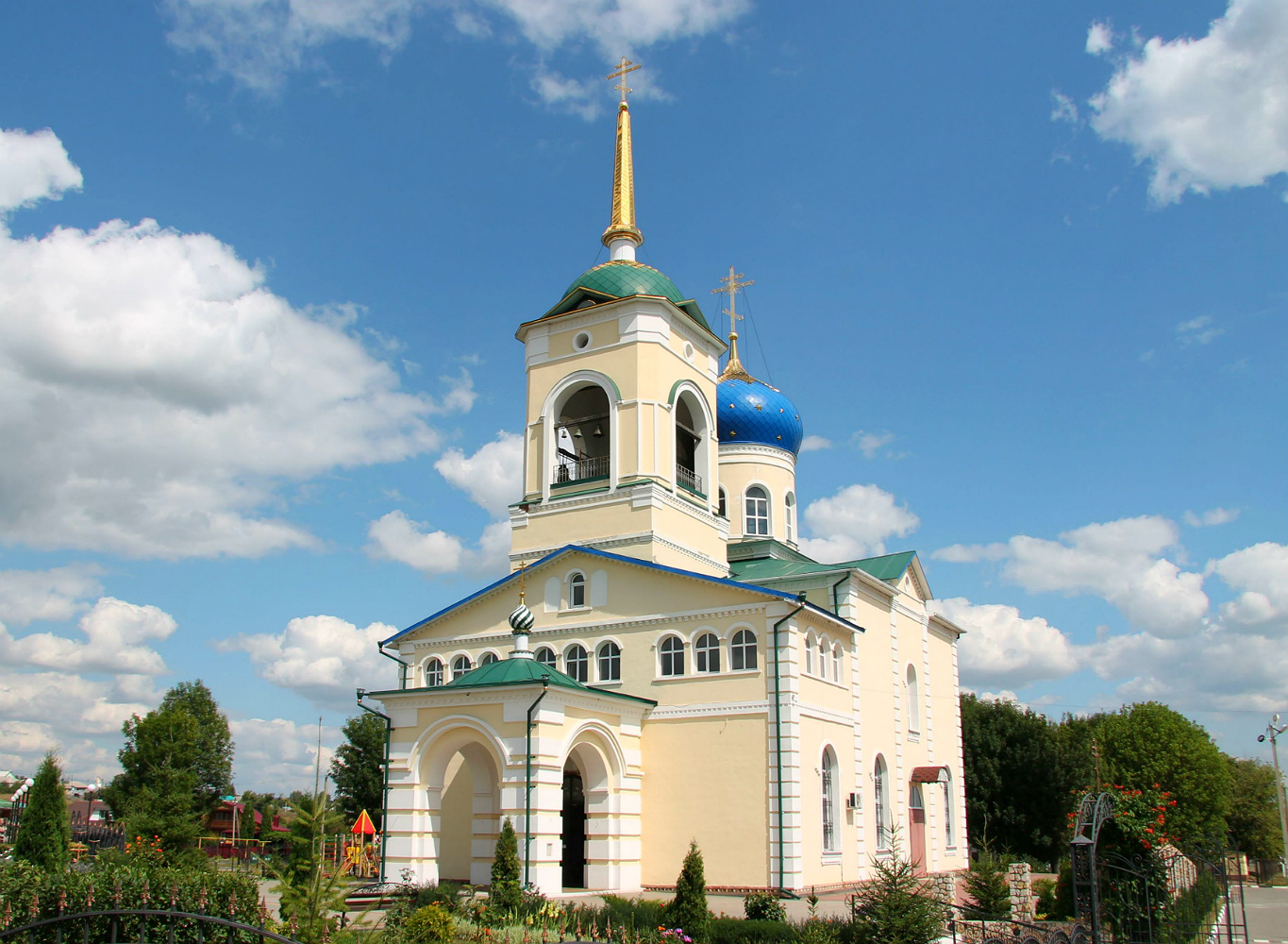 Хохольский район, прочие н.п., с. Хохол, Центральная улица, 15А