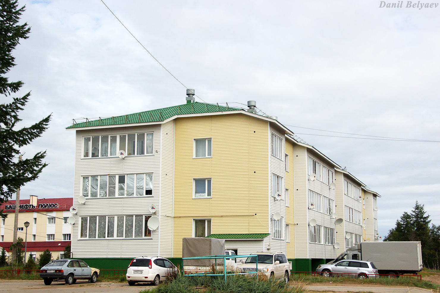 Искателей, Улица Россихина, 13
