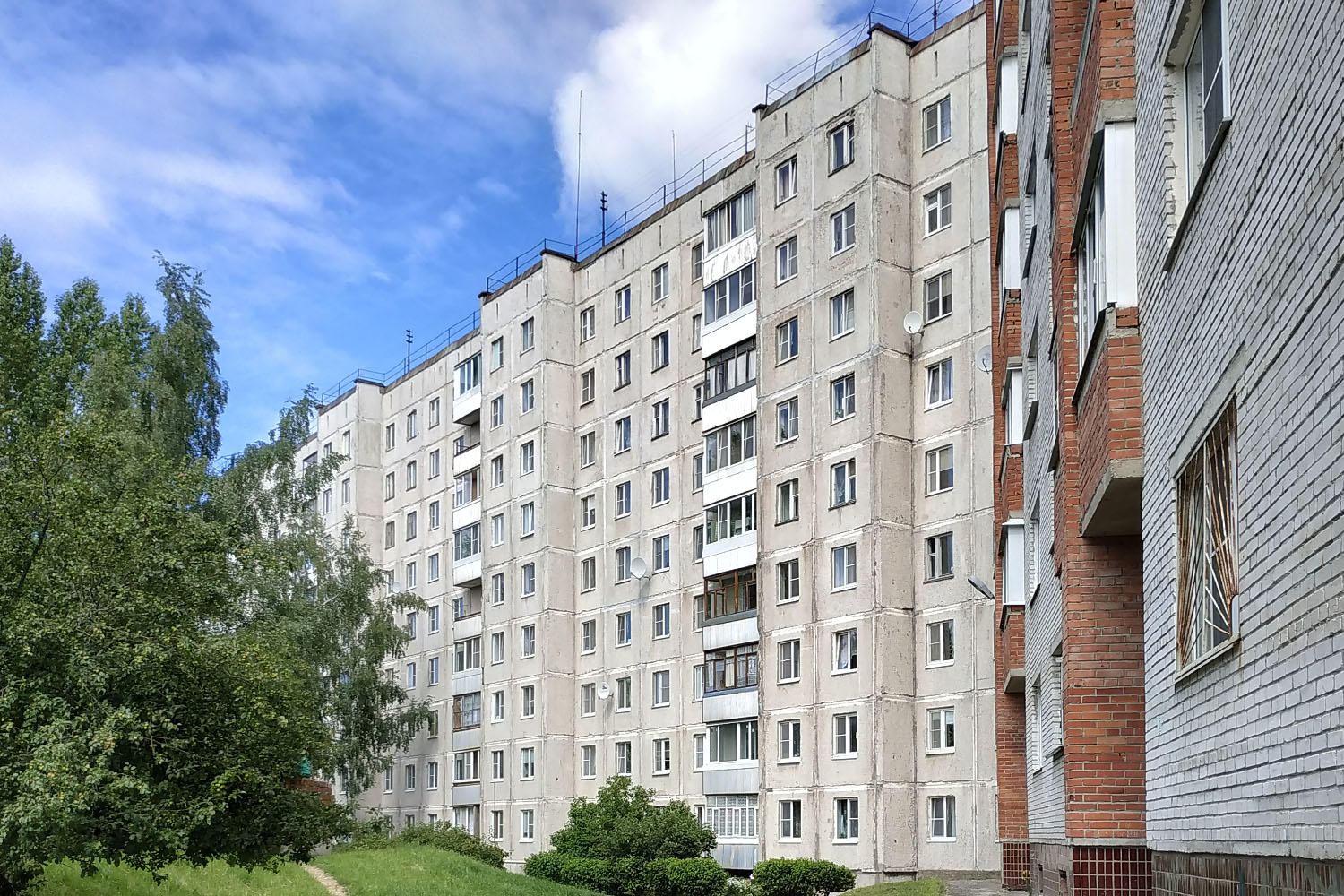 Сосновый Бор, Молодежная улица, 48