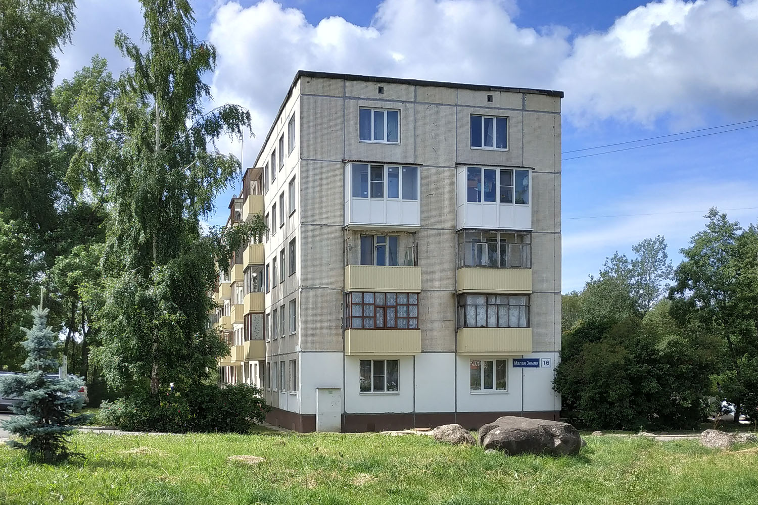 Сосновый Бор, Улица Малая Земля, 16