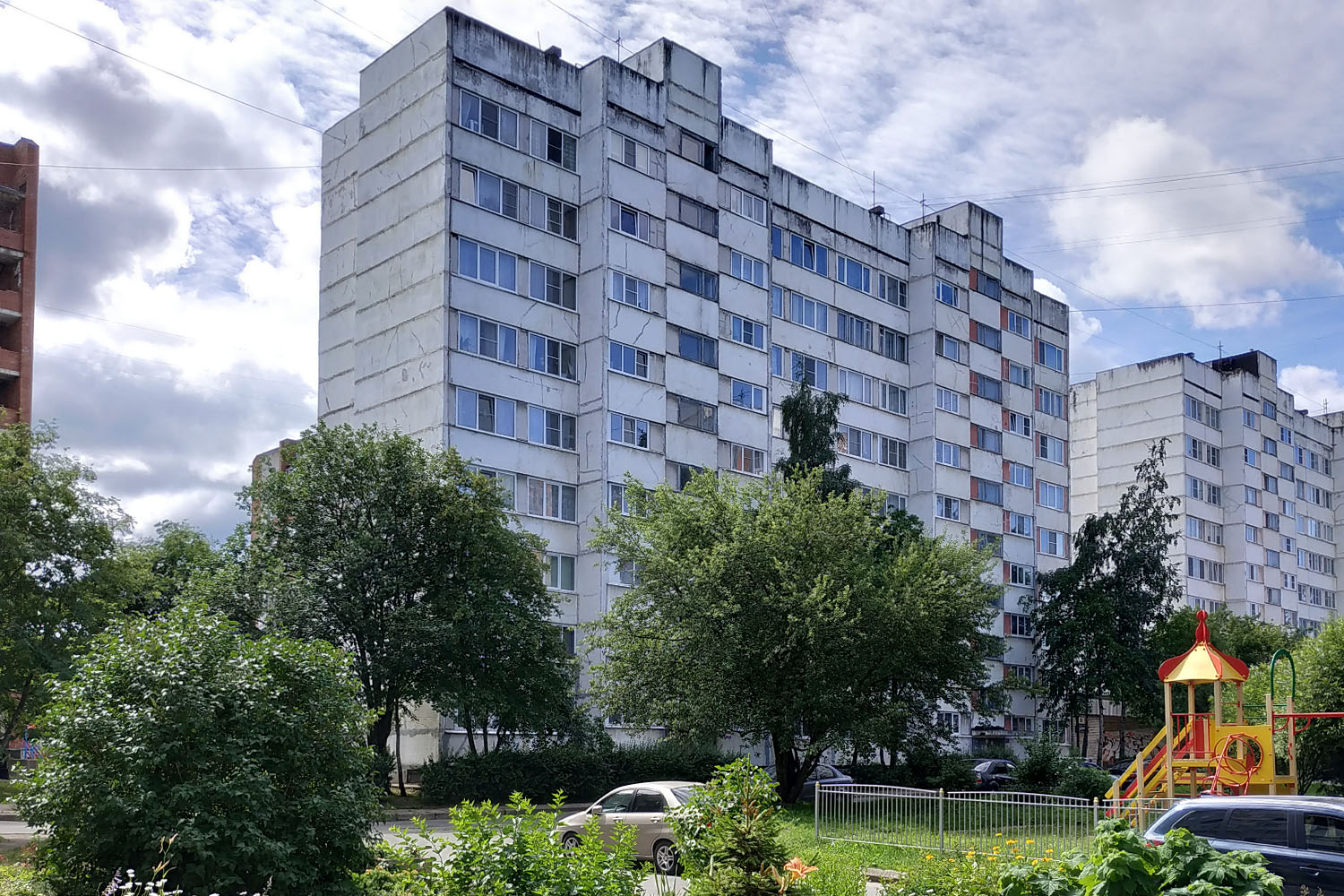 Сосновый Бор, Молодежная улица, 10