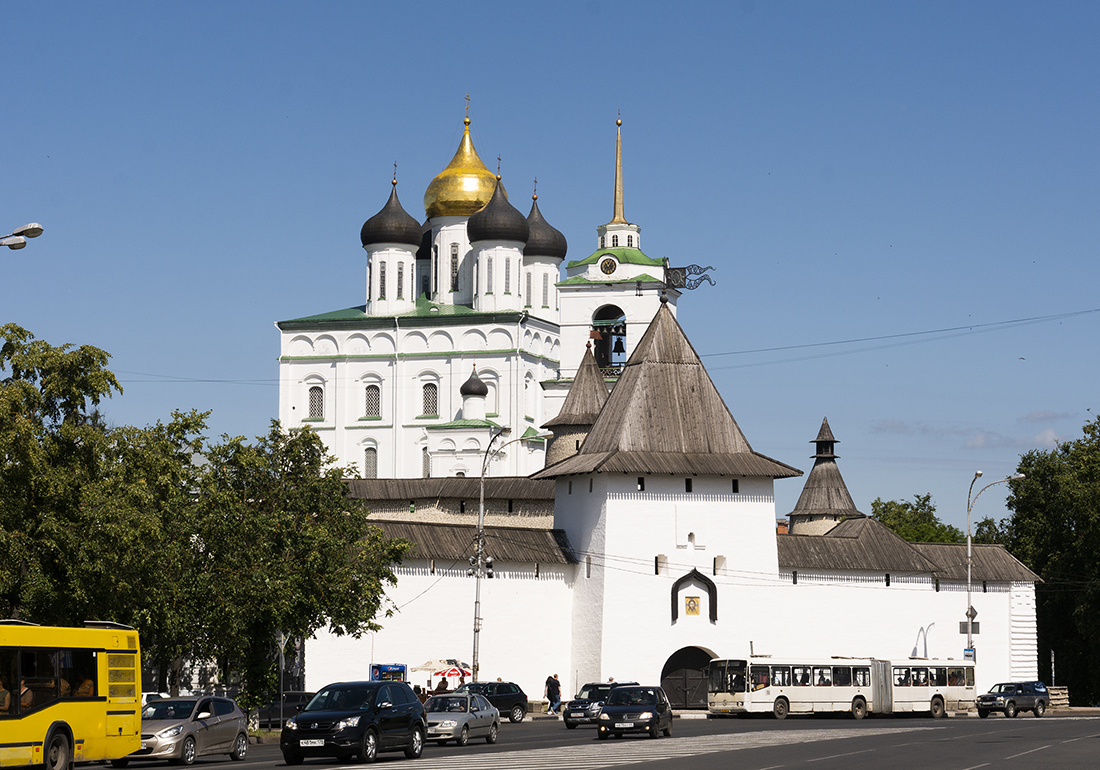 Псков, Кремль, 2/1; Кремль, 1/6