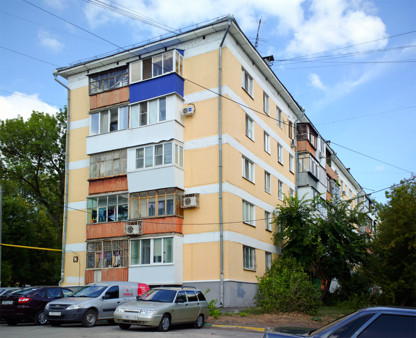 Самара, Партизанская улица, 94 / Улица Мяги, 4