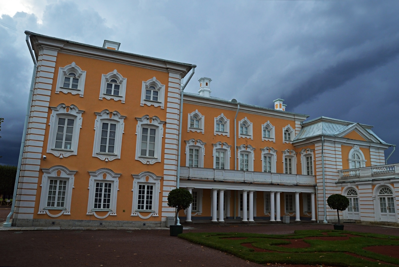 Петергоф, Разводная улица, 2