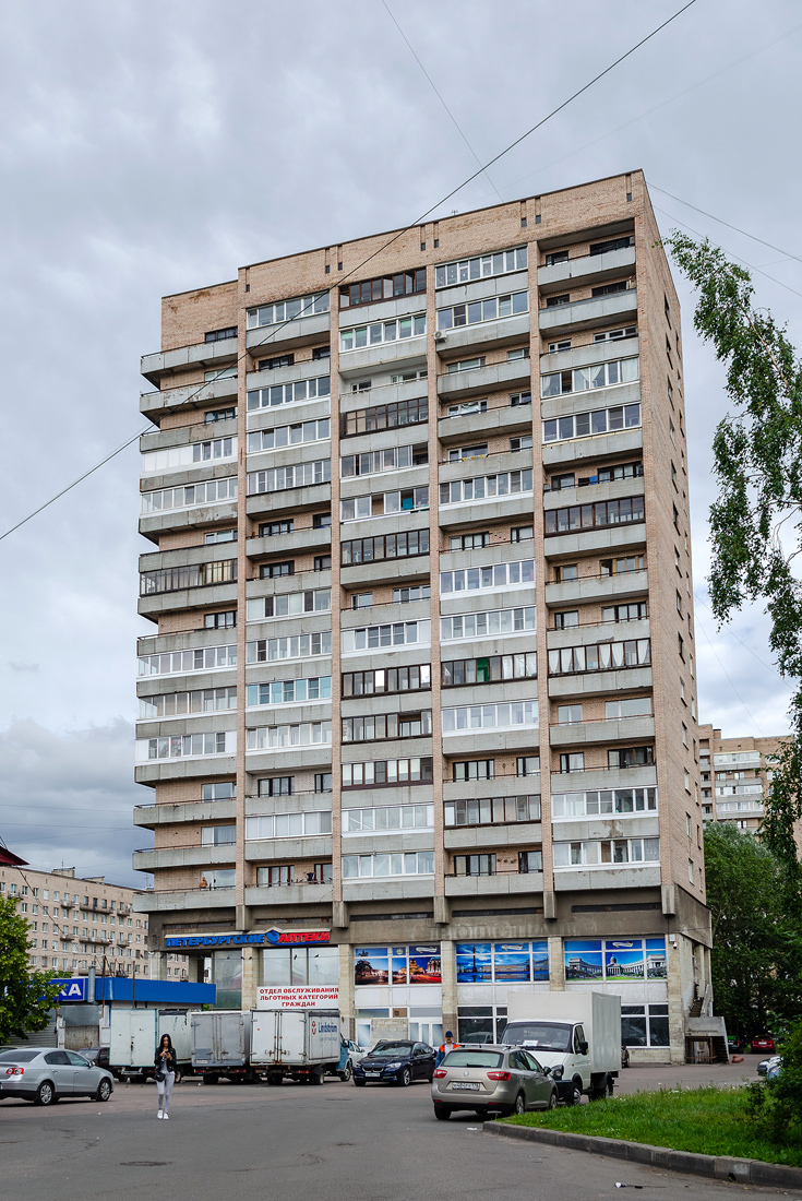 Санкт-Пецярбург, Ленинский проспект, 131
