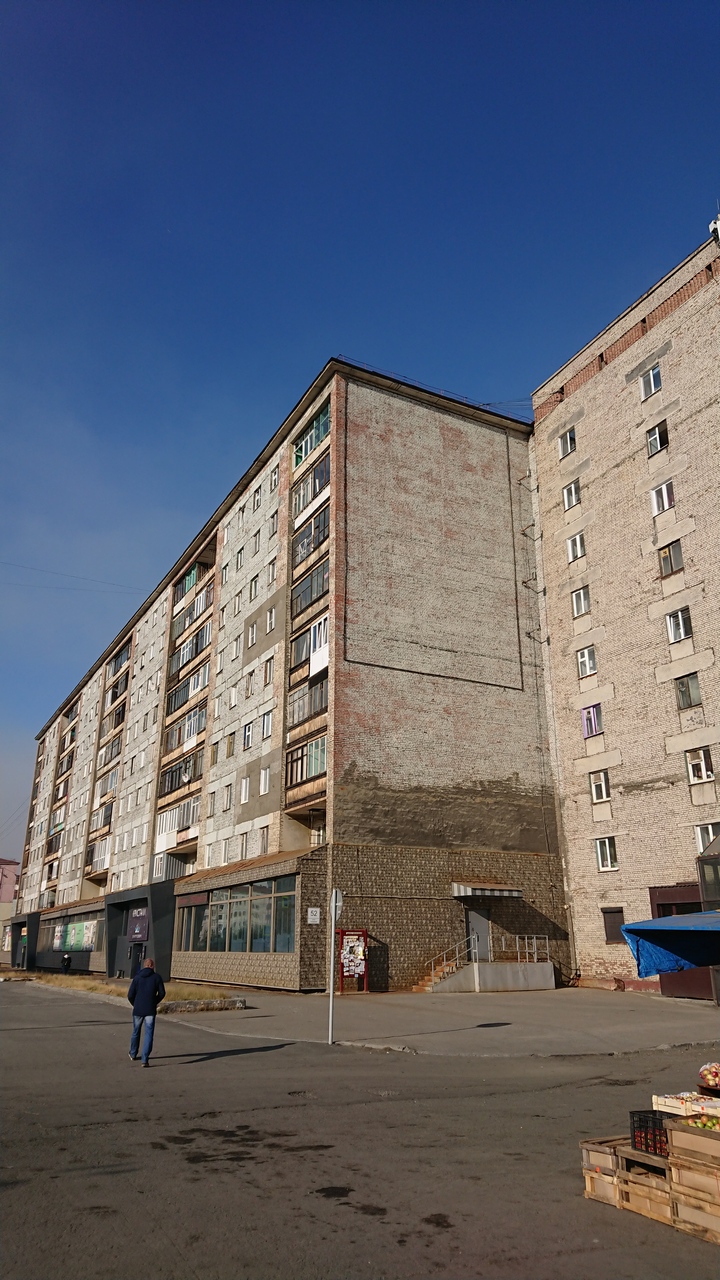 Norilsk, Талнахская улица, 52