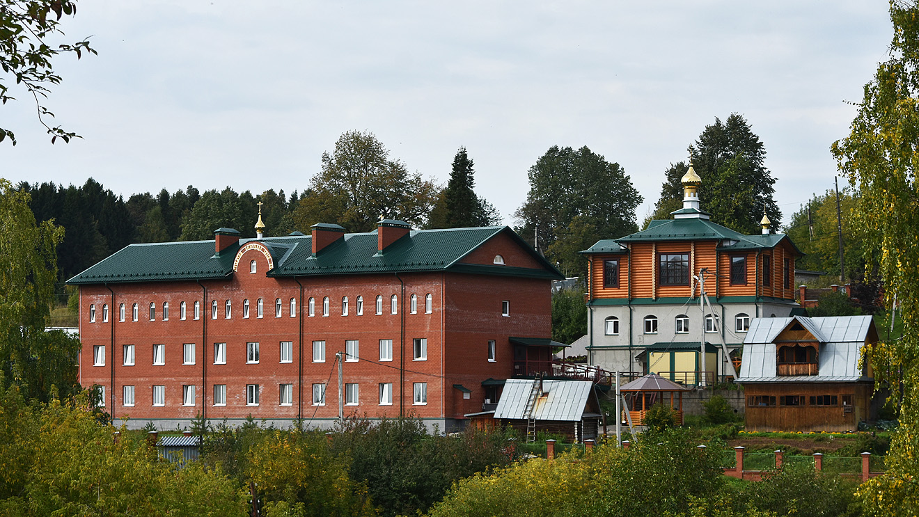 Perm, Пристанционная улица, 38/1; Пристанционная улица, 38; Пристанционная улица, 38/3; Пристанционная улица, 38/2