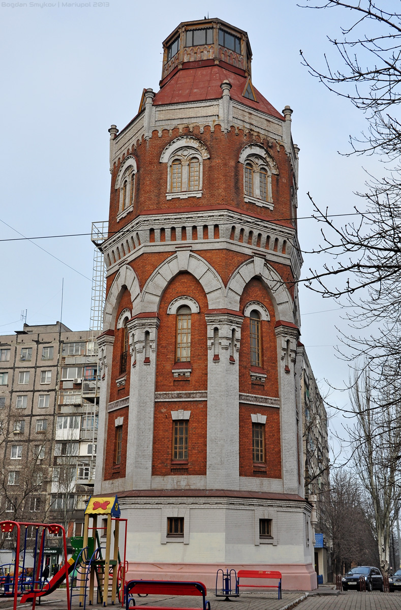 Мариуполь, Улица Энгельса, 36