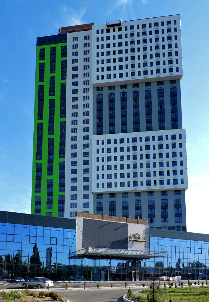 Киев, Харьковском шоссе, 210 корп. 1 стр