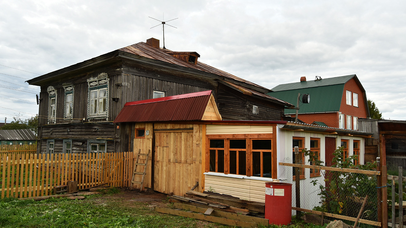 Permsky district, other localities, Дер. Мокино, Заречная улица, 5; Дер. Мокино, Заречная улица, 5А