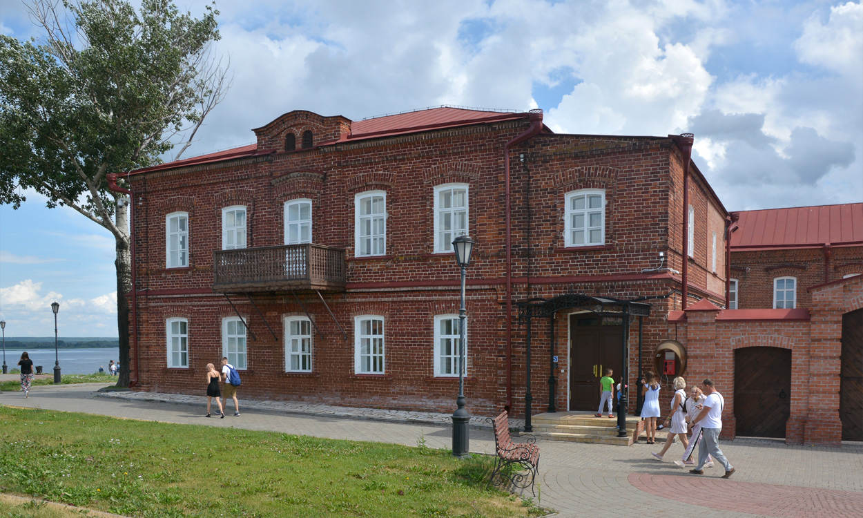 Sviyazhsk, Рождественская площадь, 1А