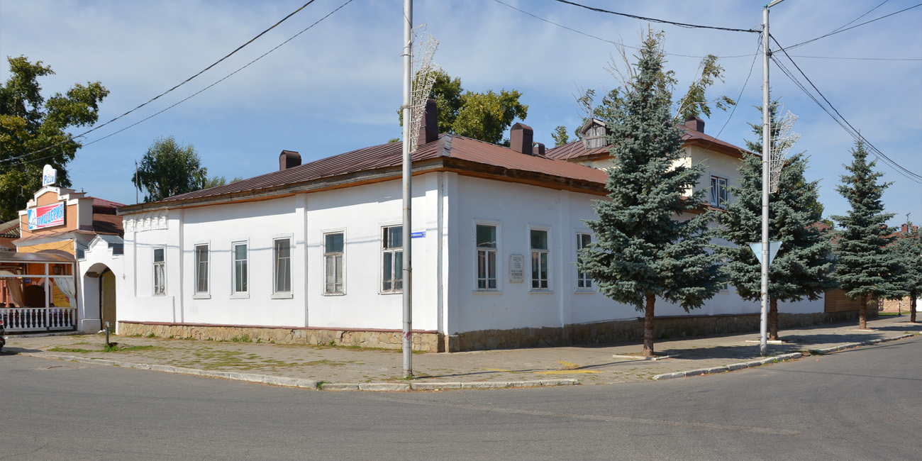 Yelabuga, Улица Набережная, 10
