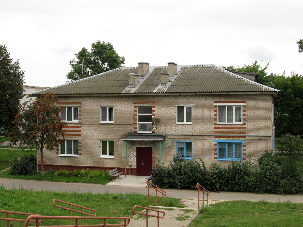Октябрьский, Центральная улица, 20