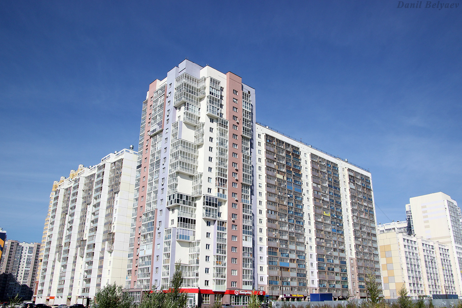 Челябинск, Улица Молодогвардейцев, 76