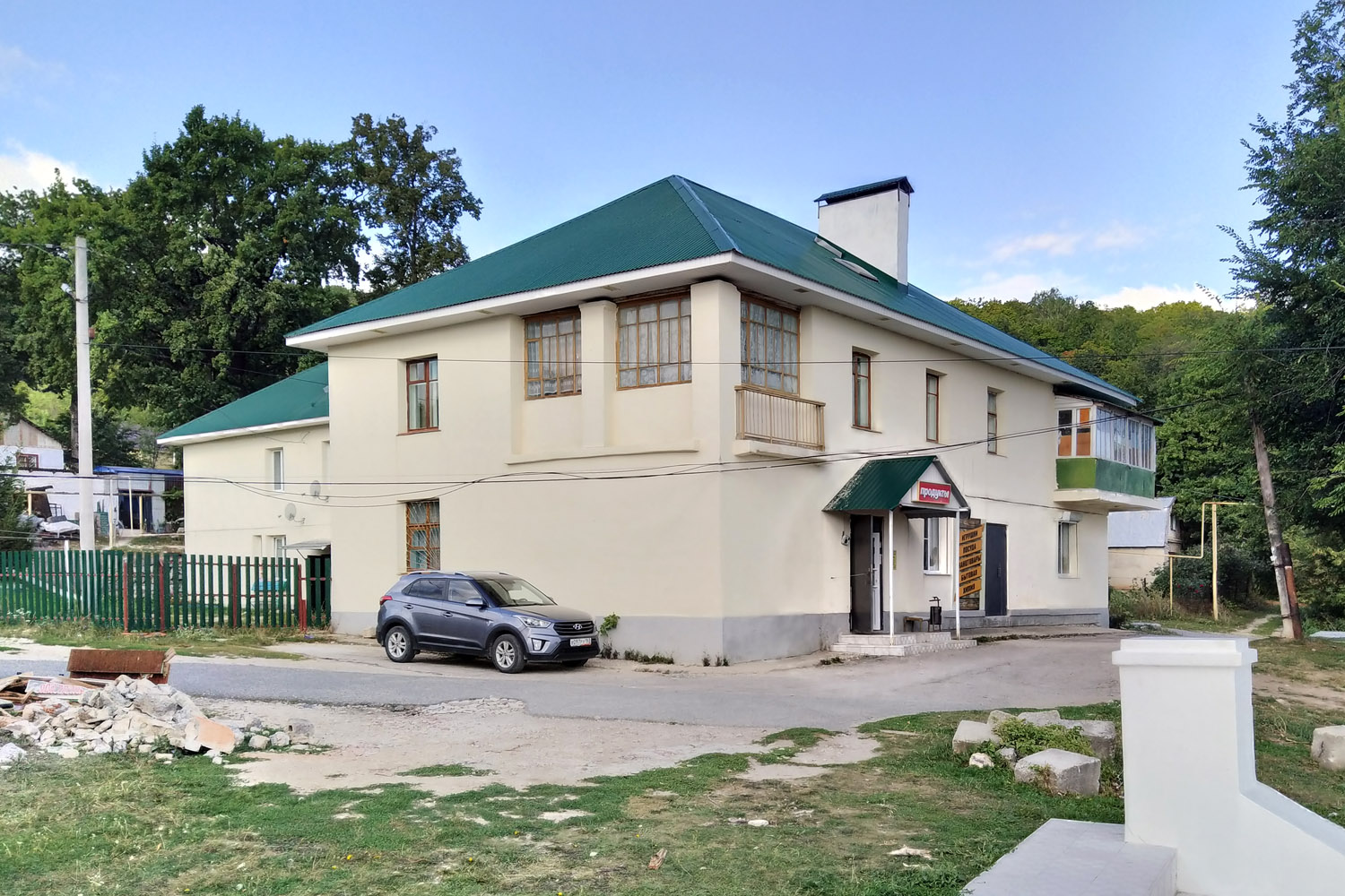 Zhigulyovsk, с. Солнечная Поляна, Набережная улица, 1