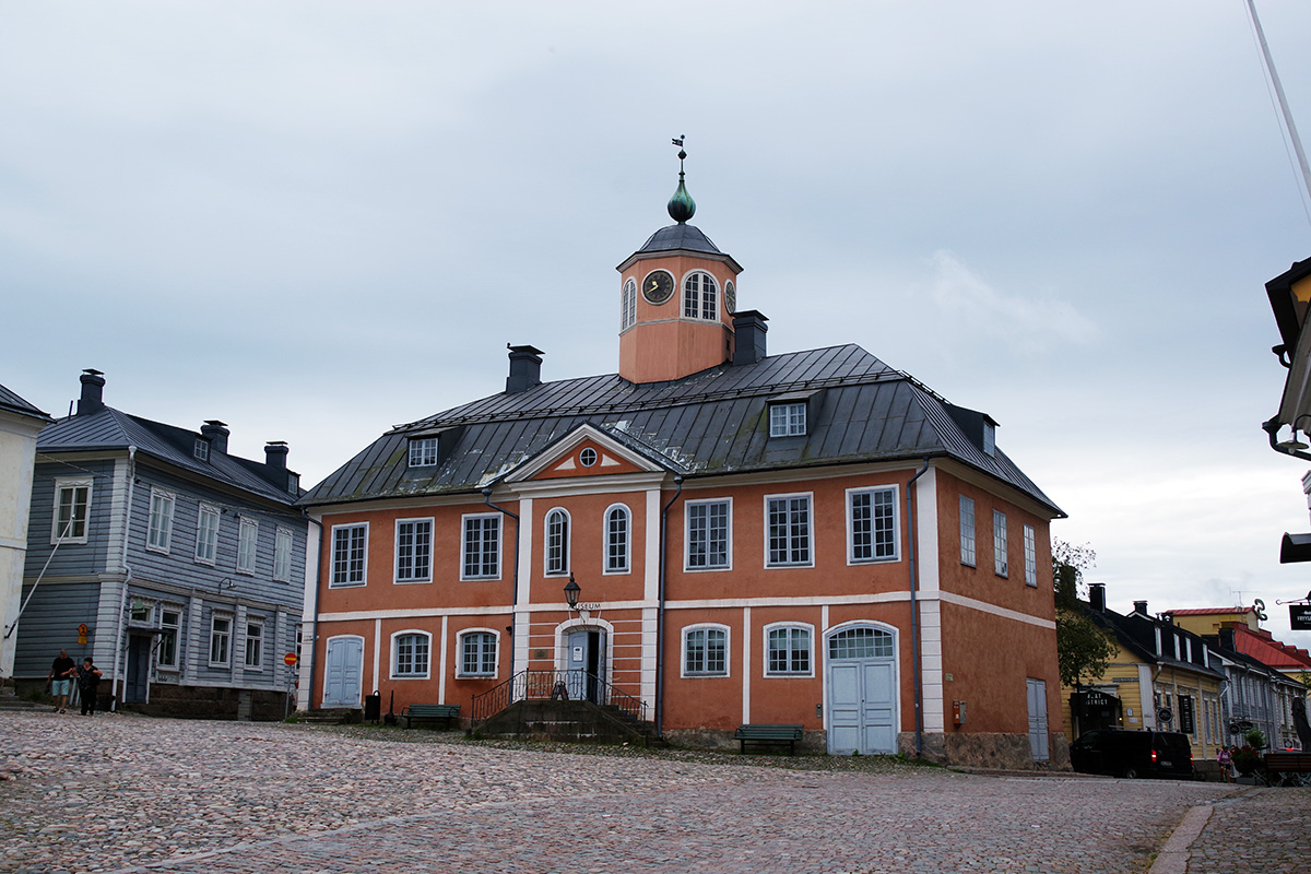 Порвоо, Välikatu, 9; Jokikatu, 45; Jokikatu, 43 / Gabriel Hagertin kuja