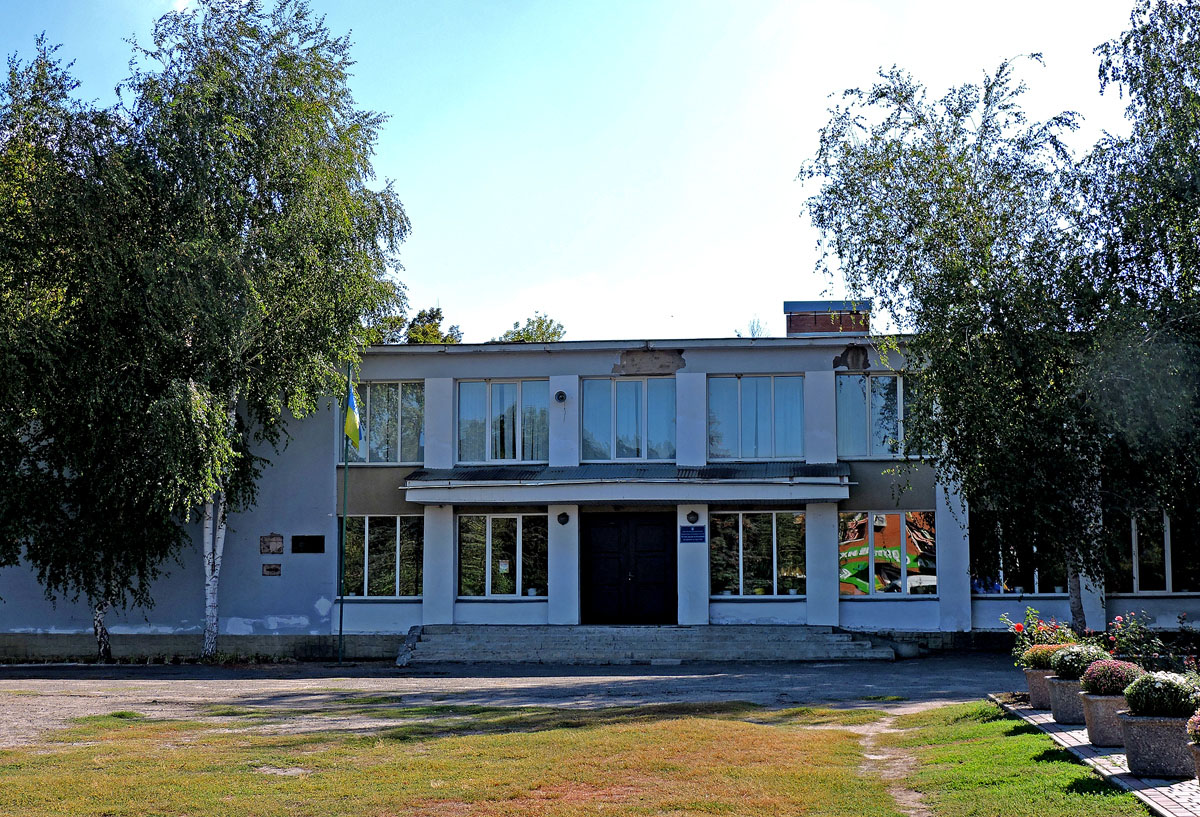 Чутово, Улица Независимости, 4