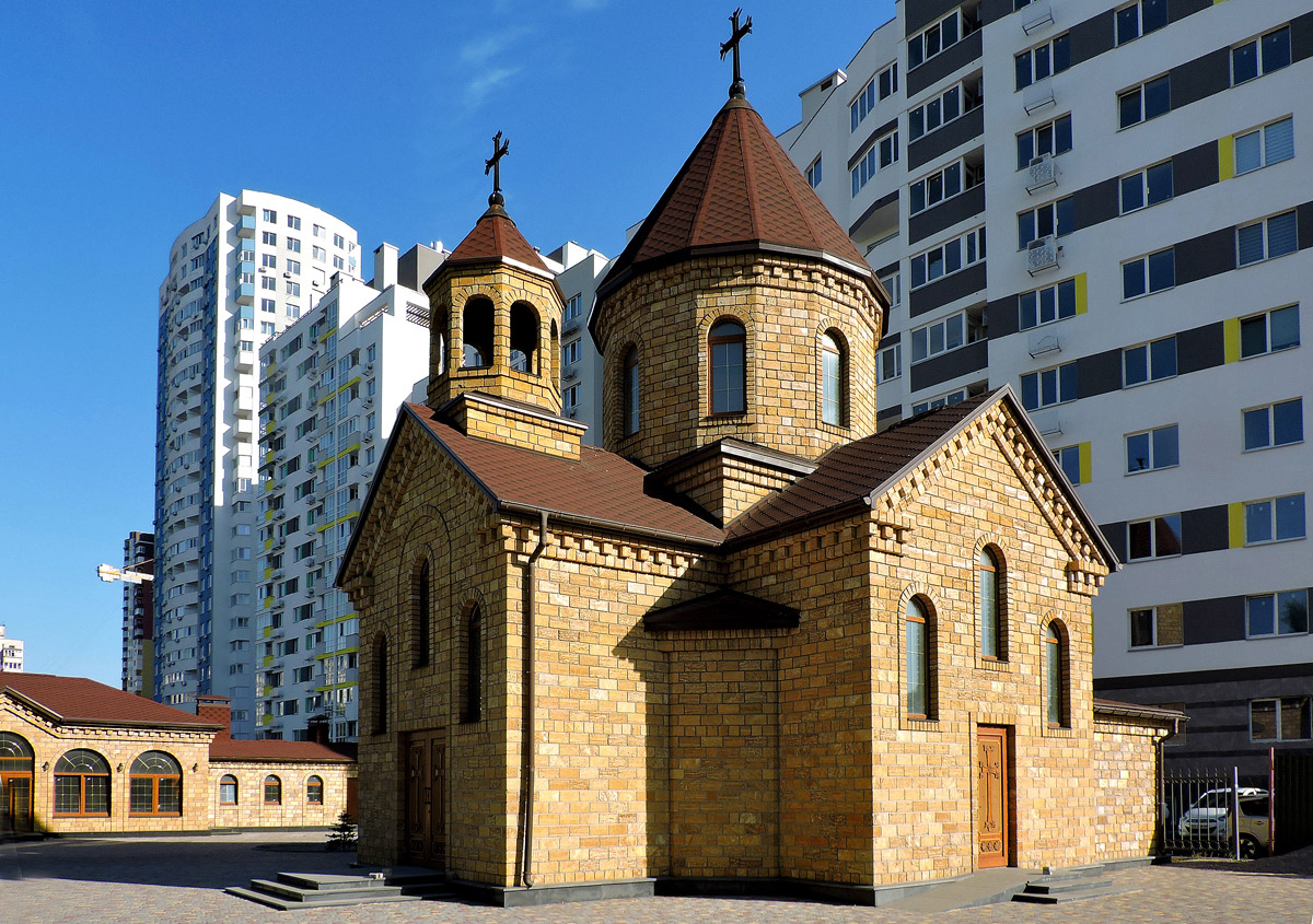 Киев, Горловская улица, 215